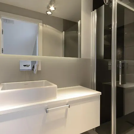 Apartment Dom & House Szafarnia Modern On The Motlawa River *