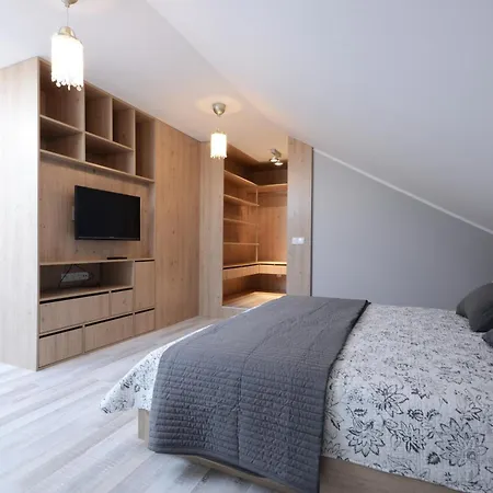 Dom & House Szafarnia Modern On The Motlawa River *