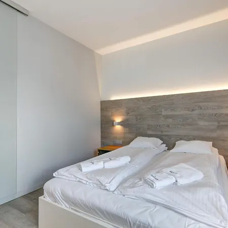 Dom & House Szafarnia Modern On The Motlawa River