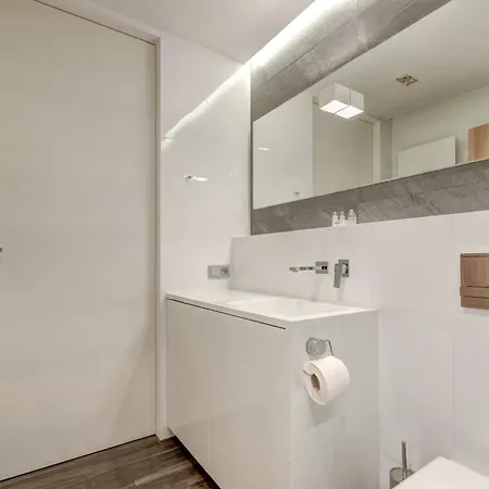 Dom & House Szafarnia Modern On The Motlawa River Apartment *