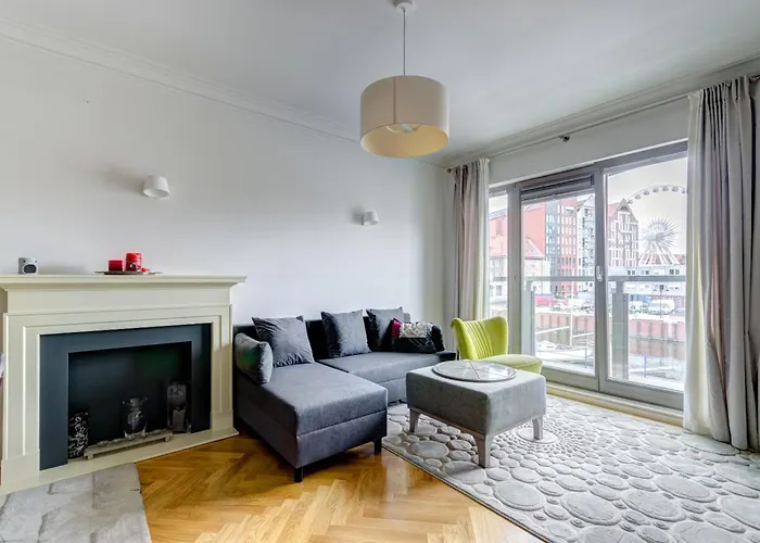 Szafarnia Luxury On The Motlawa River By Renters 格但斯克