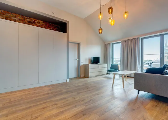 Szafarnia Luxury On The Motlawa River By Renters *