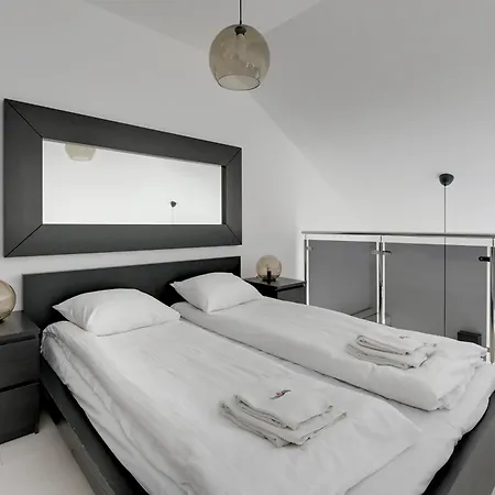 Daire Dom & House Szafarnia Modern On The Motlawa River *