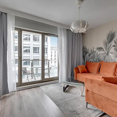 Dom & House Szafarnia Modern On The Motlawa River