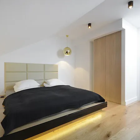 Dom & House Szafarnia Modern On The Motlawa River *