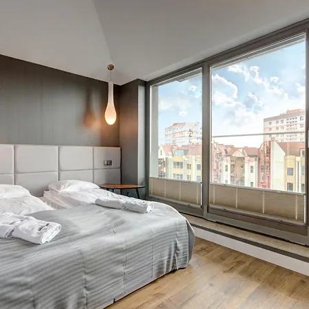 Dom & House Szafarnia Modern On The Motlawa River *