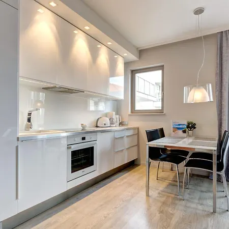 Dom & House Szafarnia Modern On The Motlawa River *